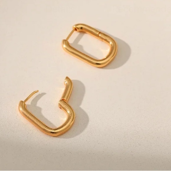 18k Gold Plated Titanium Handcrafted Earrings 1” - Picture 3 of 4